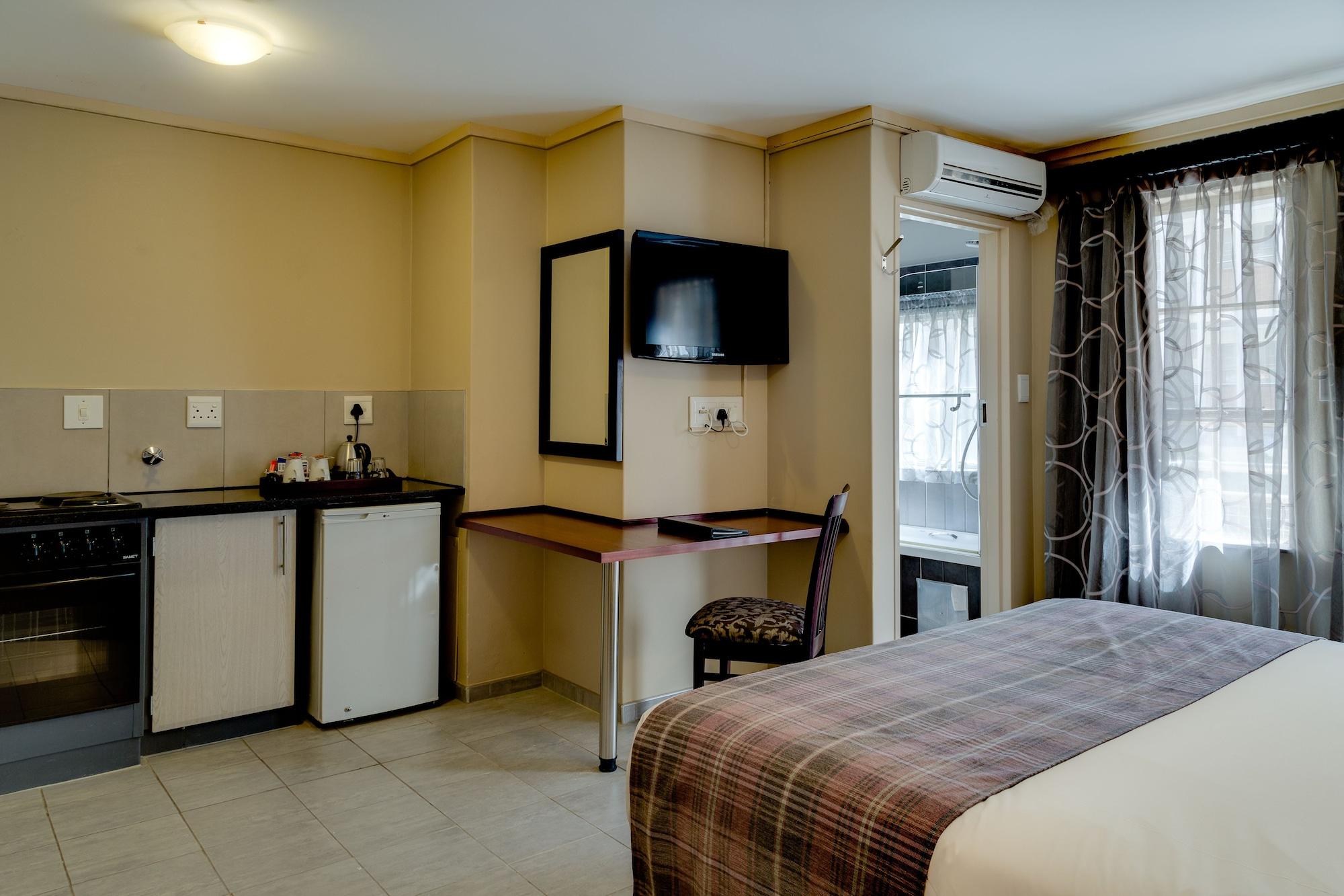 Fortis Hotel Manor Претория Экстерьер фото