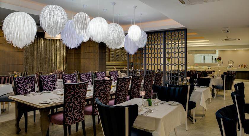 Fortis Hotel Manor Претория Экстерьер фото